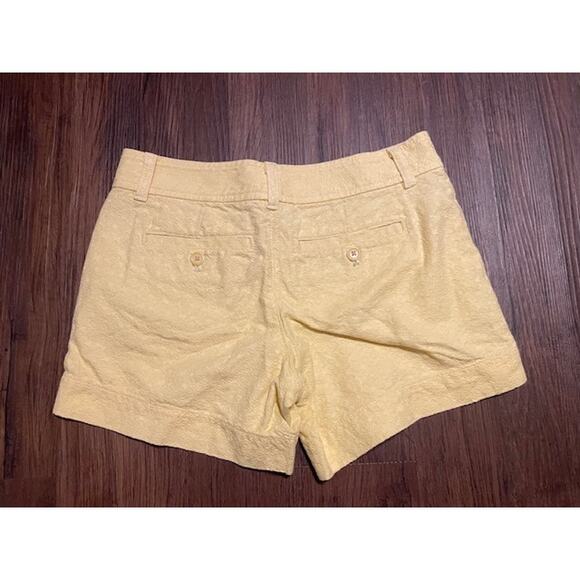 Lilly Pulitzer Size 0 Shorts Yellow w/ Textured Pattern 100% Cotton - Picture 2 of 4